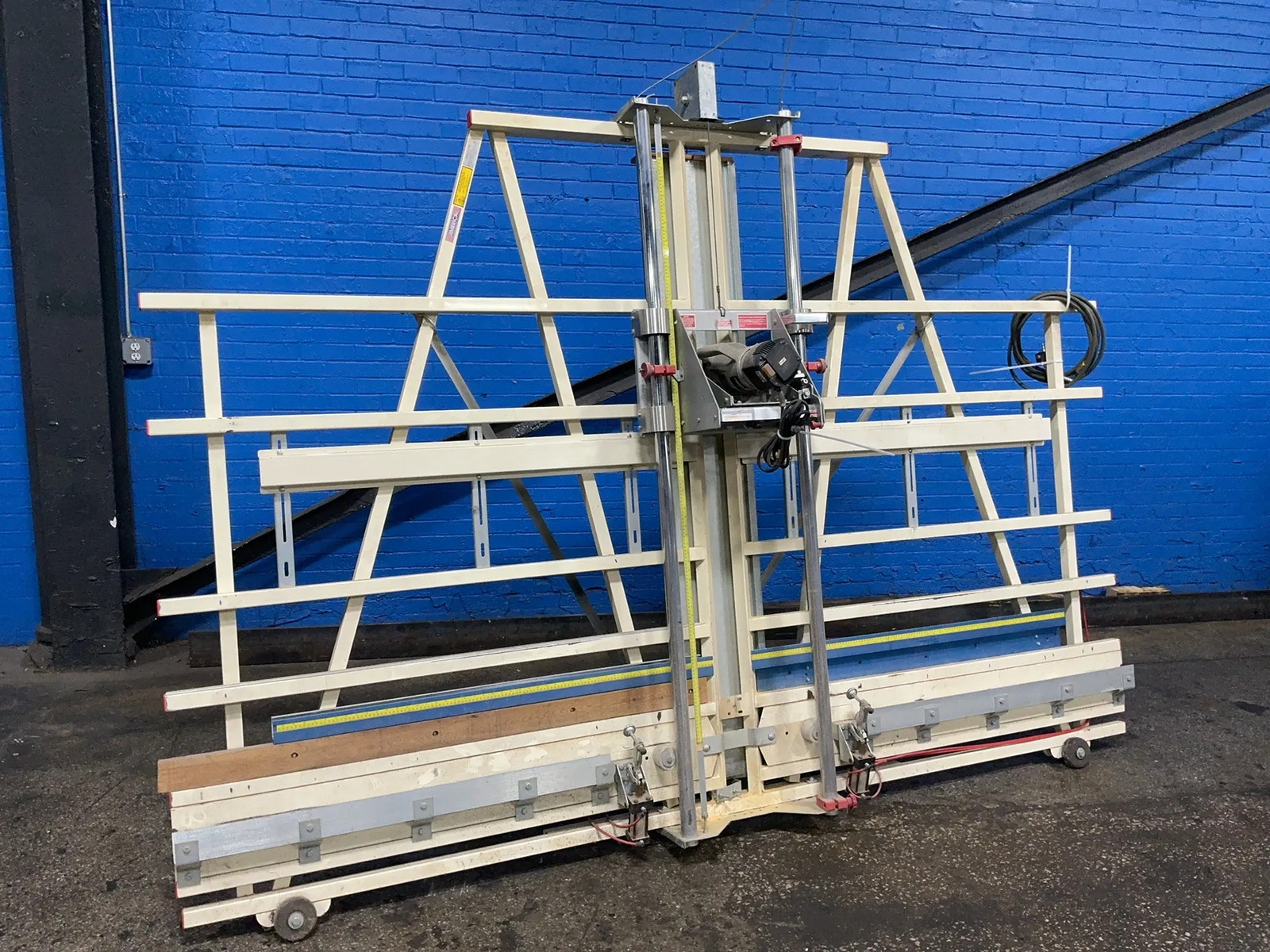 SAFETY SPEED CUT MFG. PANEL SAW 3400
