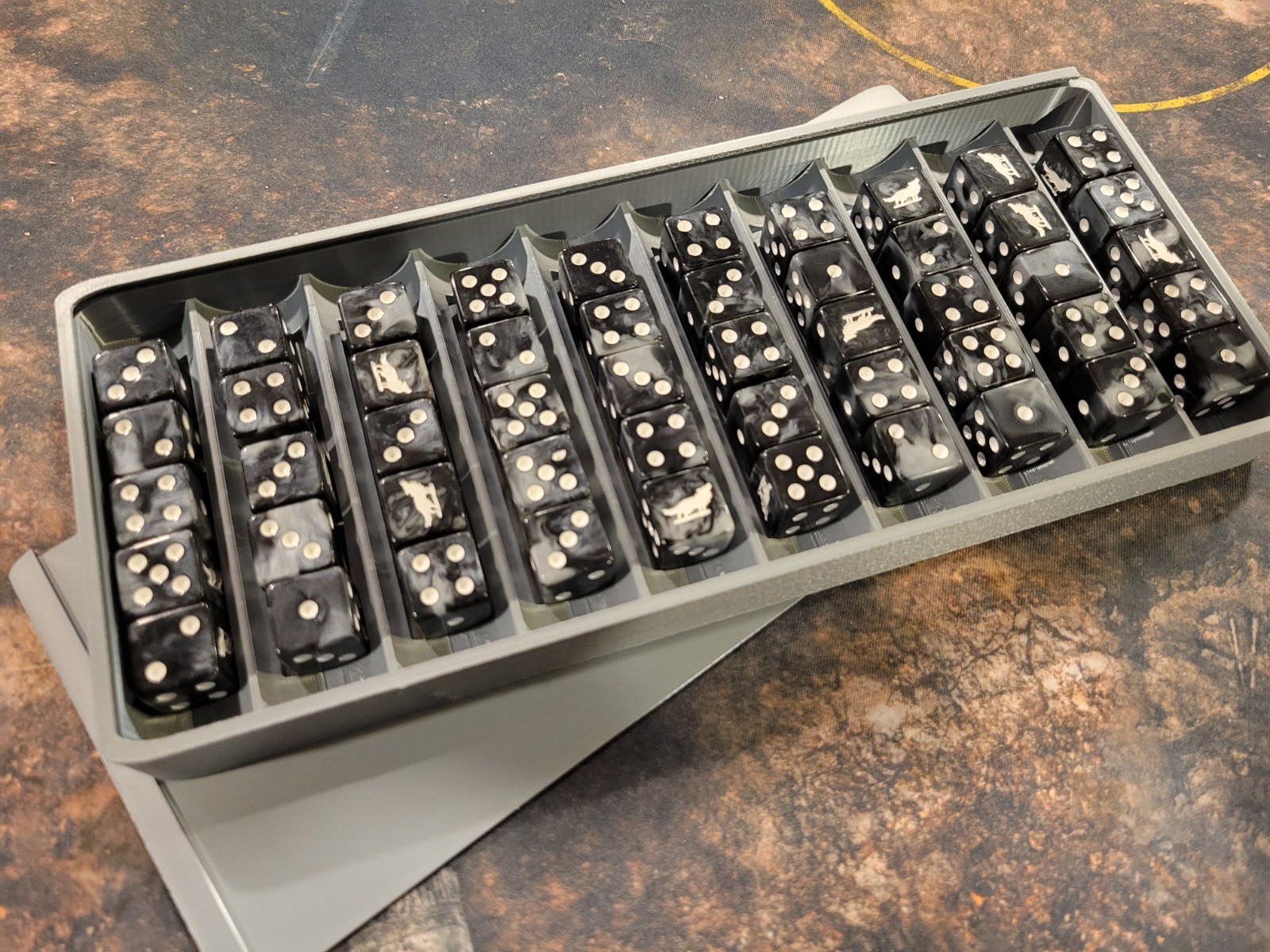 Speed Dice Tray | Dice Organizer for Tabletop Wargaming | Holds 50 Dice