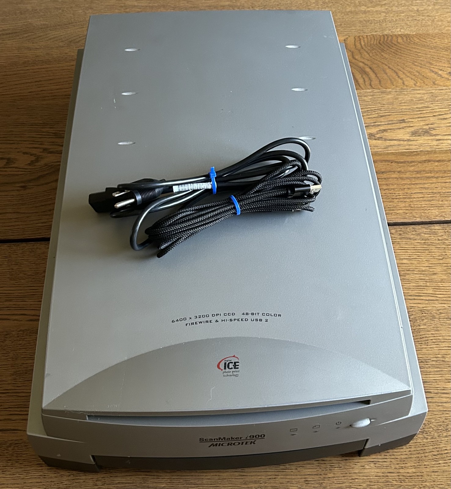 Microtek Scanmaker i900 Scanner Depth Photo Restoration Scan Comic Books/Graded
