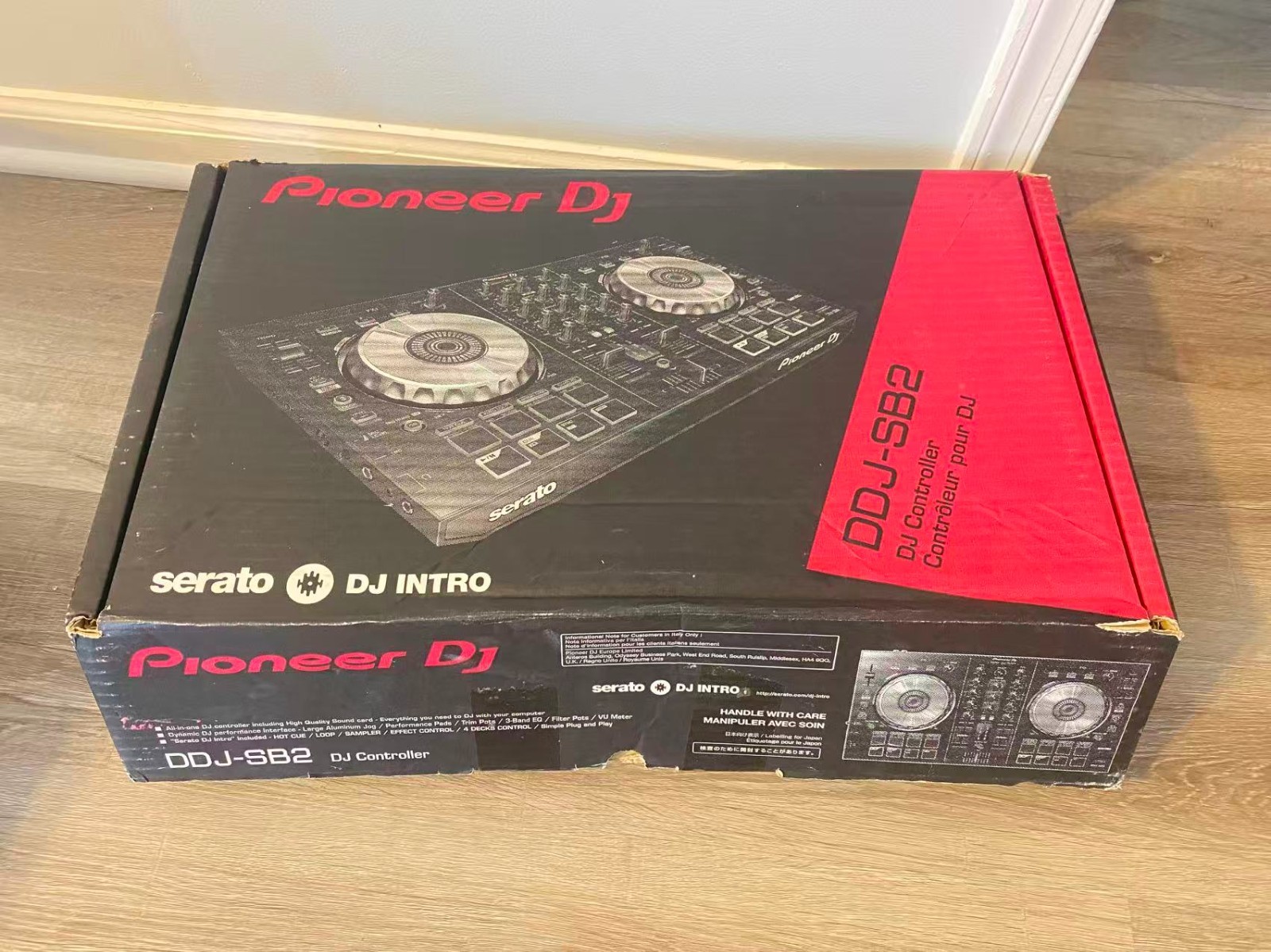 SERATO PIONEER DJ DDJ-SB2 (P17031054) with USB cable and Package Box - GREAT