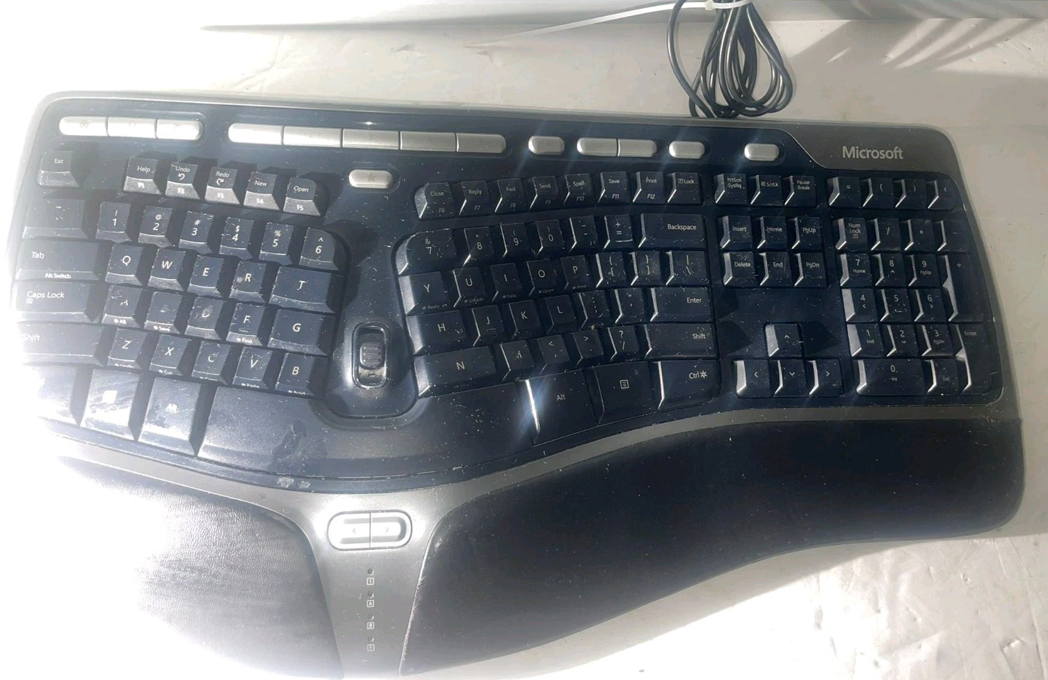 Microsoft natural ergonomic keyboard used condition 4000 v1.0 tested works