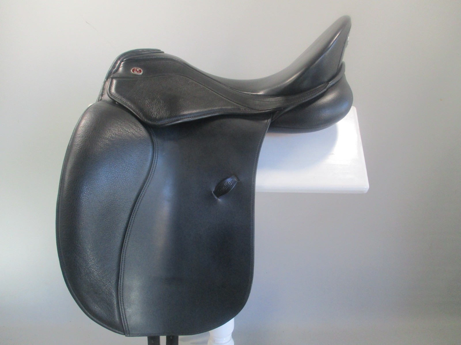 Kieffer Inzell Dressage Saddle 17" W