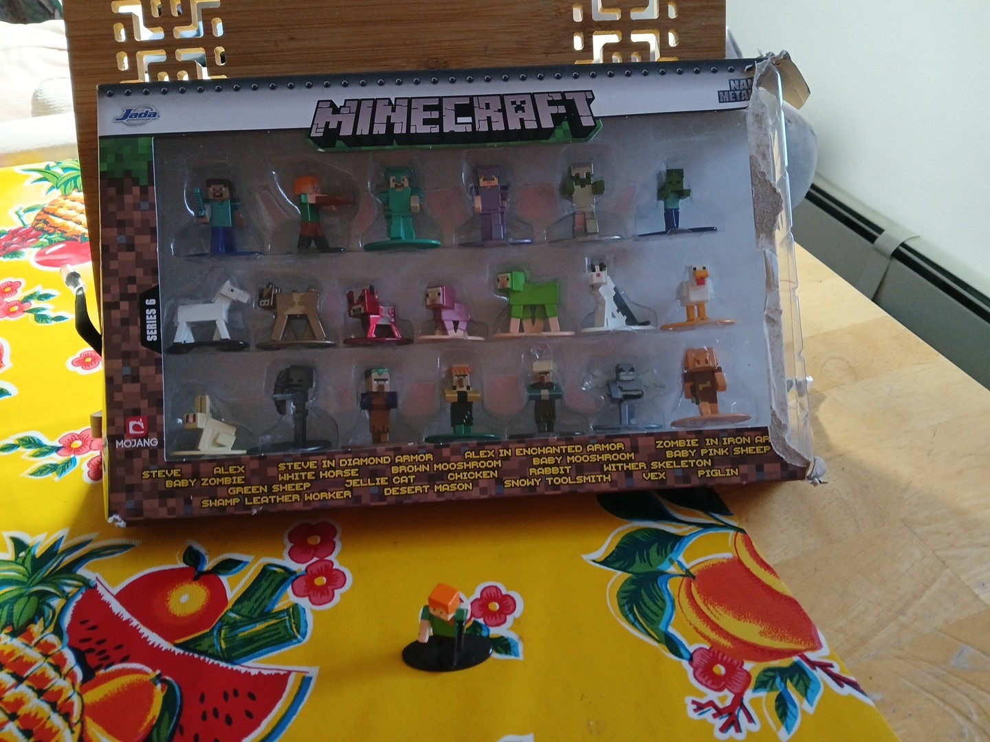 NIB MINECRAFT WAVE 6 Nano 1.65" Die-Cast Metal Figures 20 Pack+ 1 Extra Alex