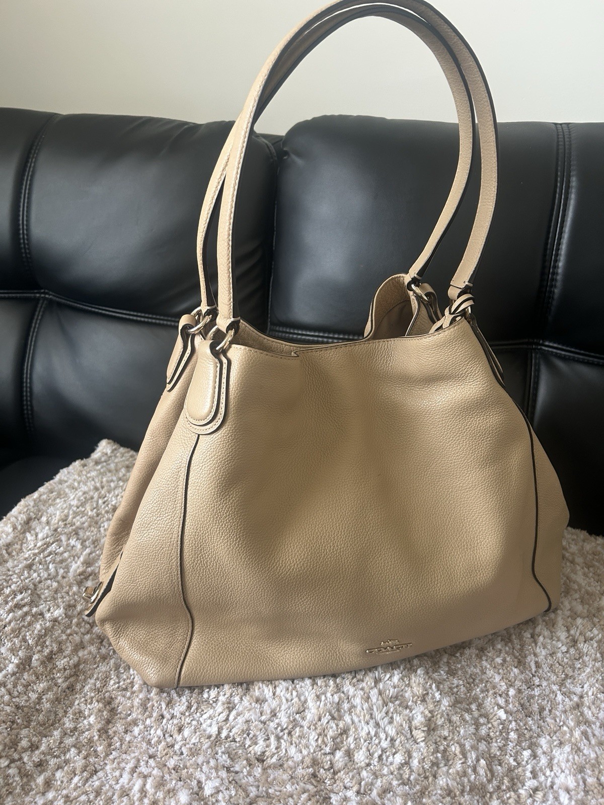 Coach Beige Pebbled Large Tote Shoulder Bag Zip/Magnetic, Pockets, Charm