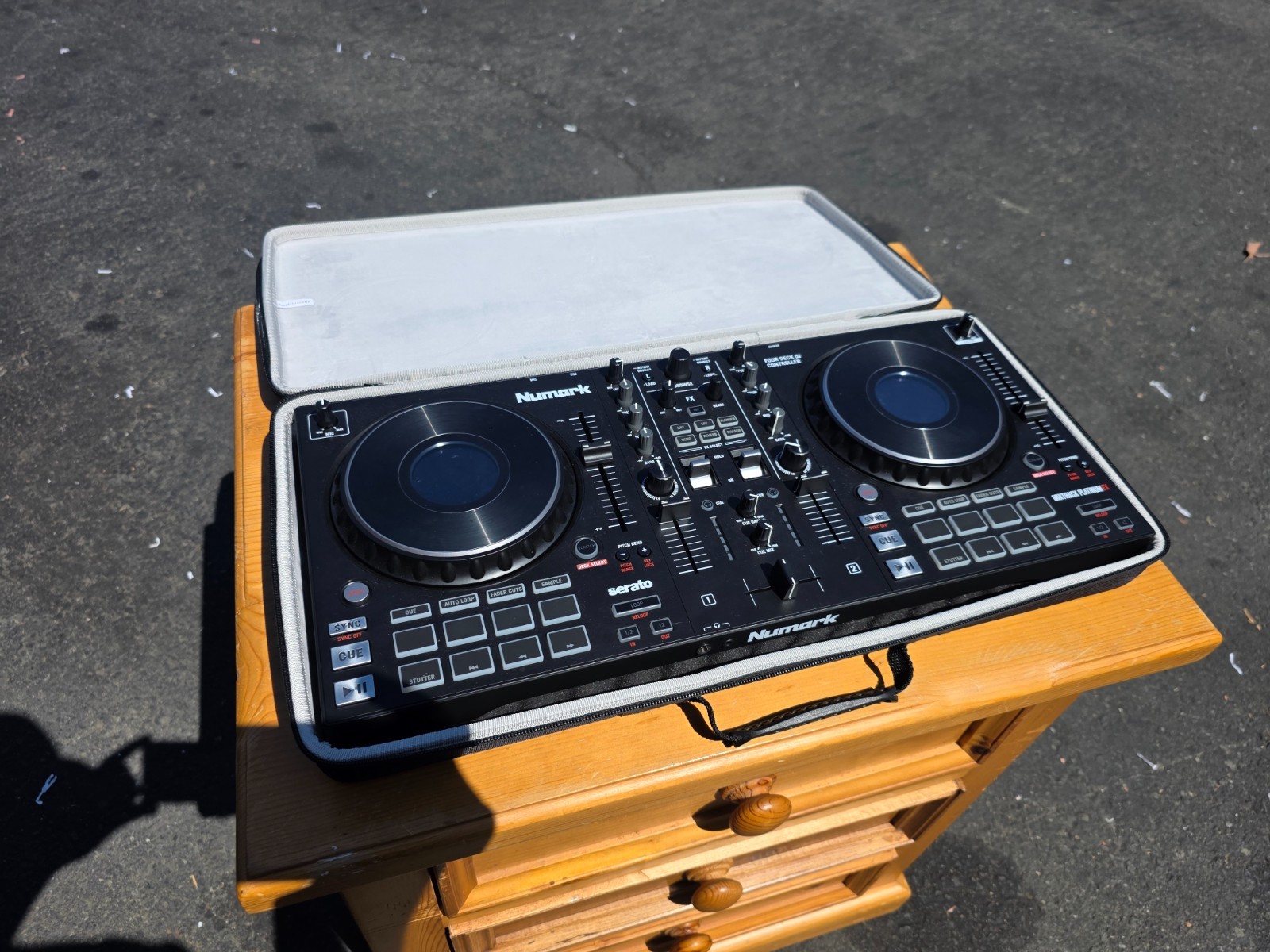 Numark Mixtrack Platinum FX DJ Controller - Black